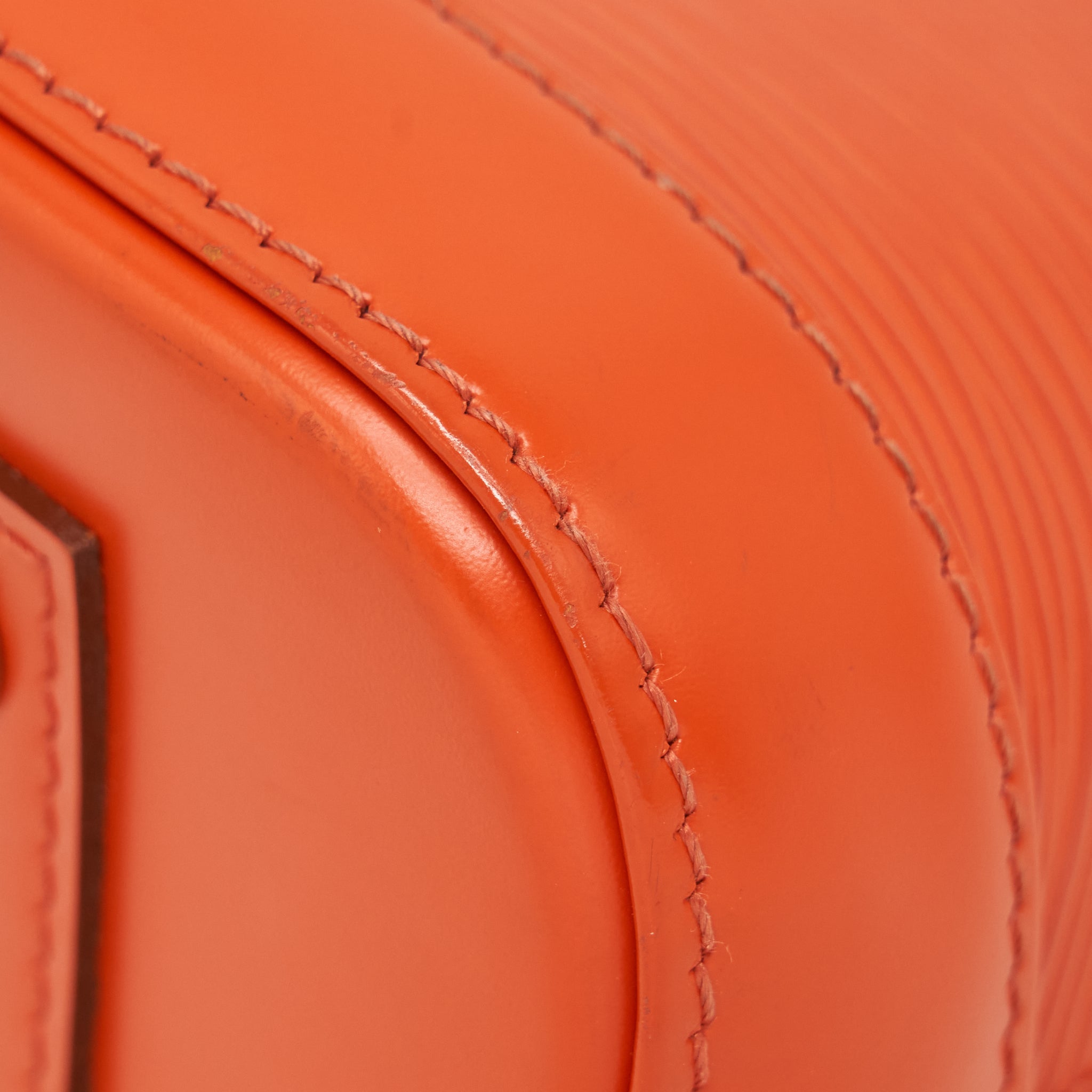 AAA Replica Louis Vuitton LV ALMA BB EPI ORANGE SHW