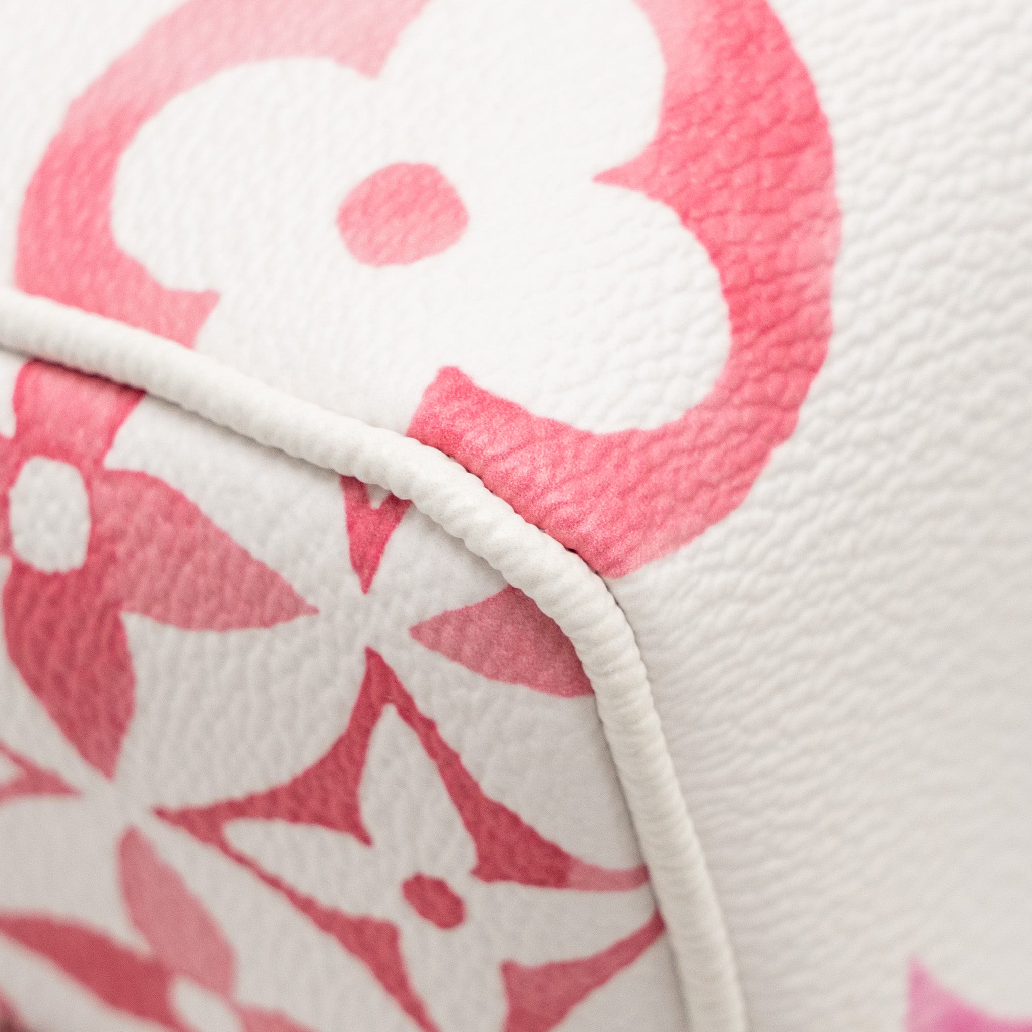 AAA Replica Louis Vuitton LV BY THE POOL SPEEDY BANDOULIERE 25 GIANT MONOGRAM CANVAS PINK/WHITE GHW