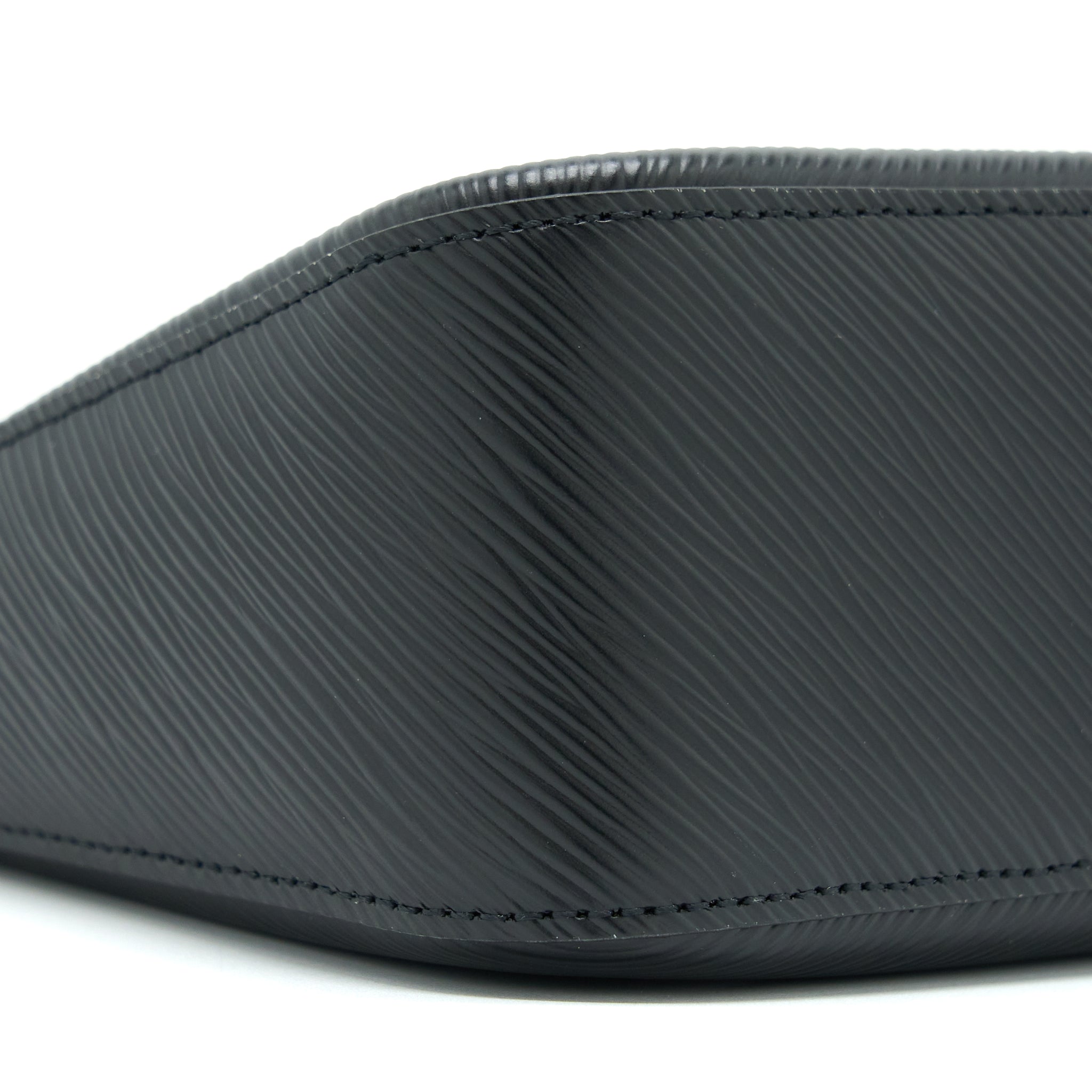 AAA Replica Louis Vuitton LV MARELLE EPI BLACK SHW