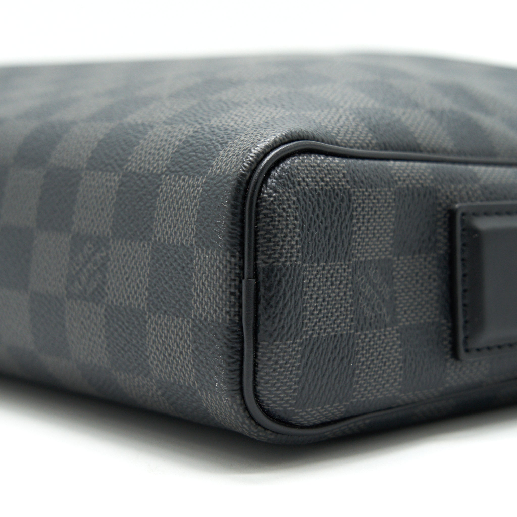 AAA Replica Louis Vuitton LV DAYTON PM MEN'S MESSENGER BAG