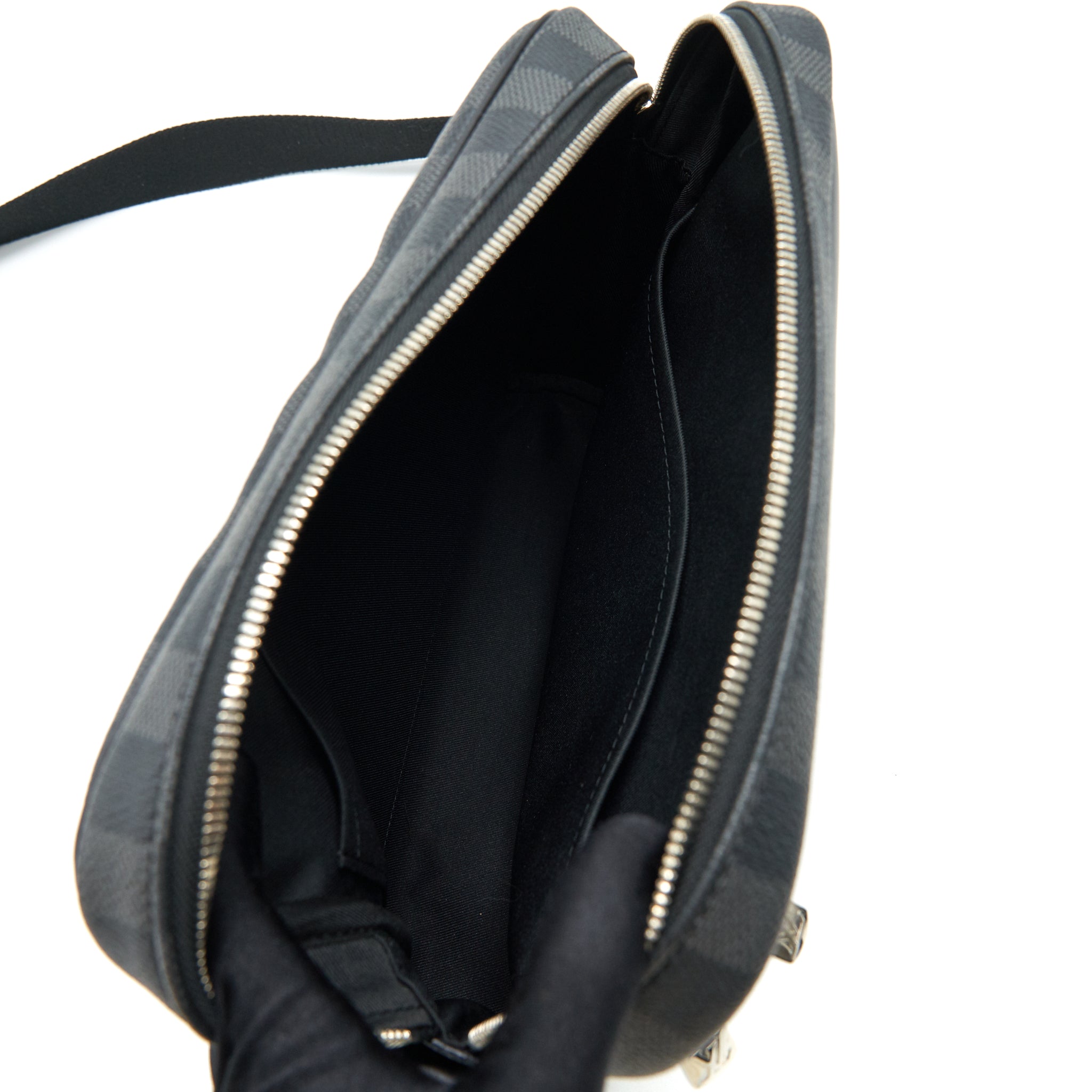 AAA Replica Louis Vuitton LV DAYTON PM MEN'S MESSENGER BAG