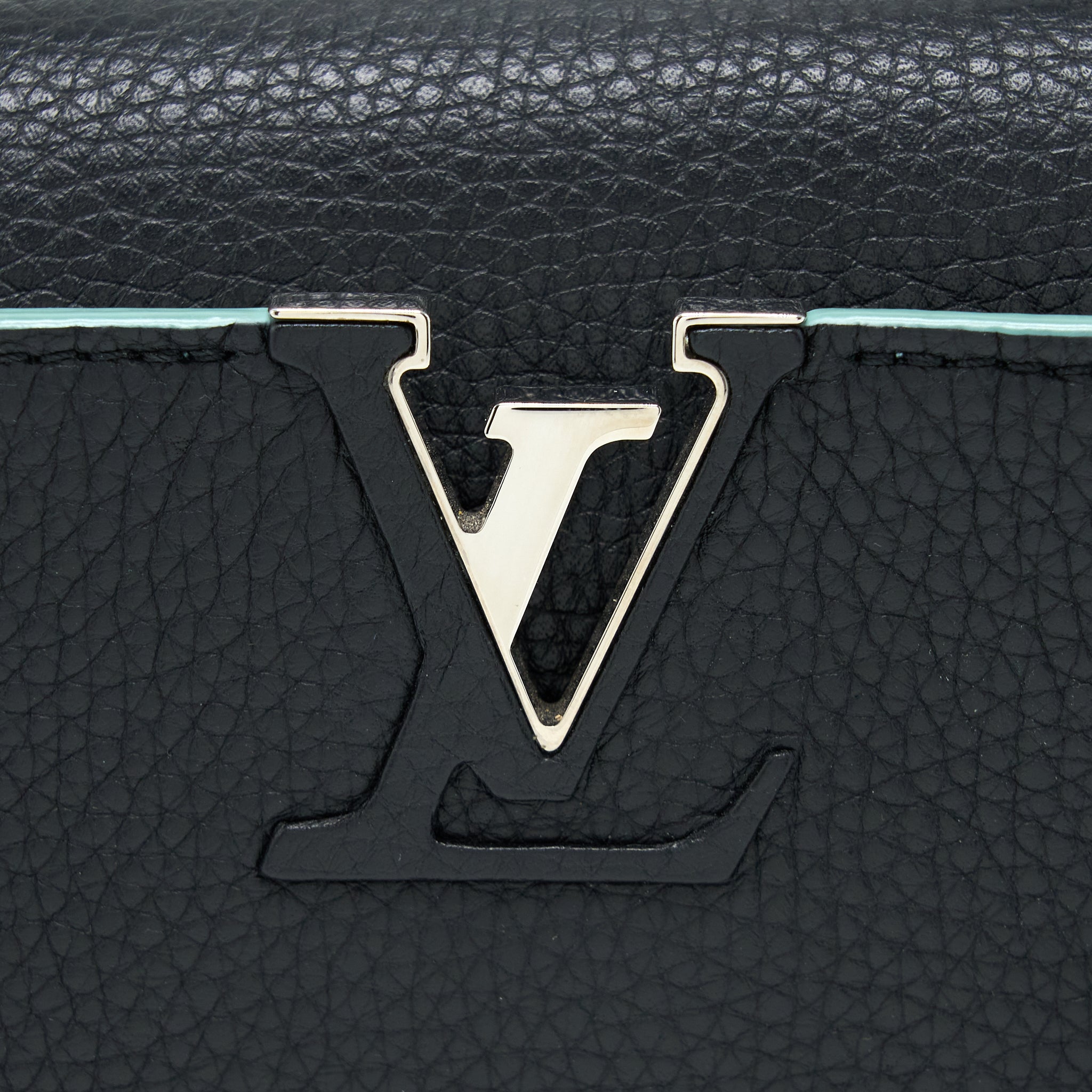 AAA Replica Louis Vuitton LV CAPUCINES BB TAURILLON BLACK/ BLUE SHW
