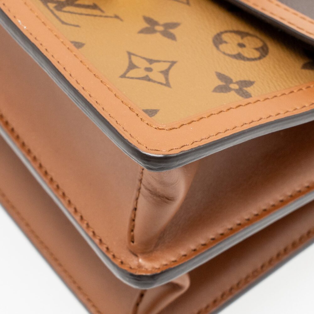 AAA Replica Louis Vuitton LV DAUPHINE MM MONOGRAM / MONOGRAM REVERSE CANVAS GHW