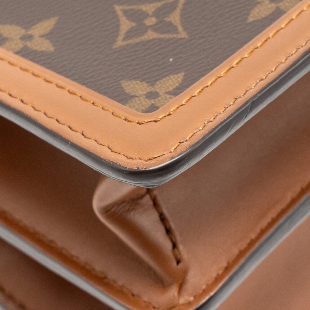 AAA Replica Louis Vuitton LV DAUPHINE MM MONOGRAM / MONOGRAM REVERSE CANVAS GHW