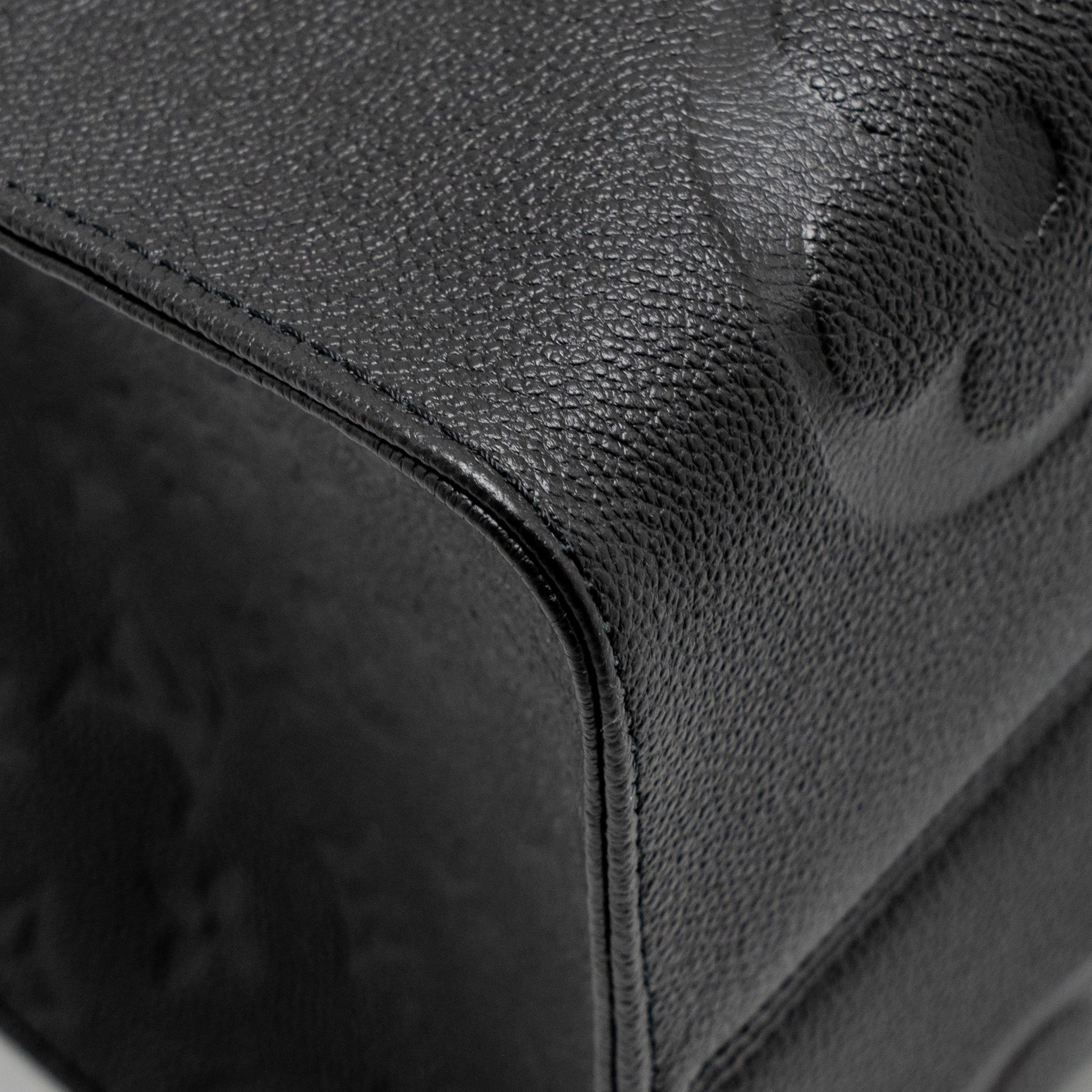 AAA Replica Louis Vuitton LV ONTHEGO GM MONOGRAM EMPREINTE LEATHER BLACK GHW