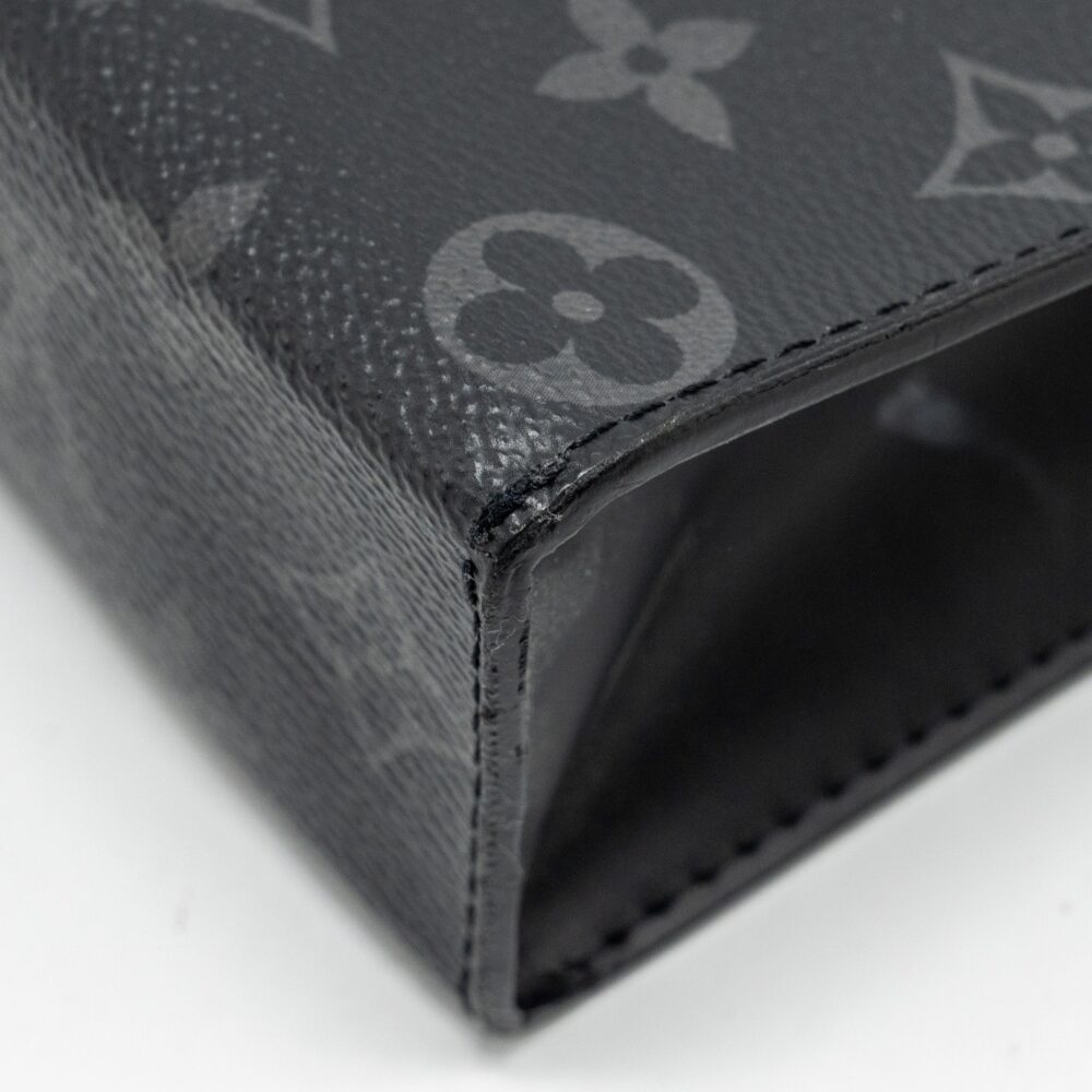 AAA Replica Louis Vuitton LV POCHETTE VOYAGE MONOGRAM CANVAS BLACK SHW
