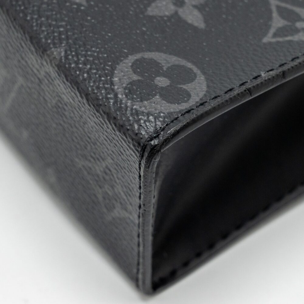 AAA Replica Louis Vuitton LV POCHETTE VOYAGE MONOGRAM CANVAS BLACK SHW