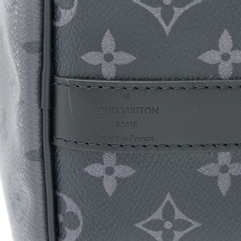 AAA Replica Louis Vuitton LV KEEPALL BANDOULIERE 50 MONOGRAM ECLIPSE CANVAS BLACK/GREY BLACK HARDWARE (NEW VERSION)