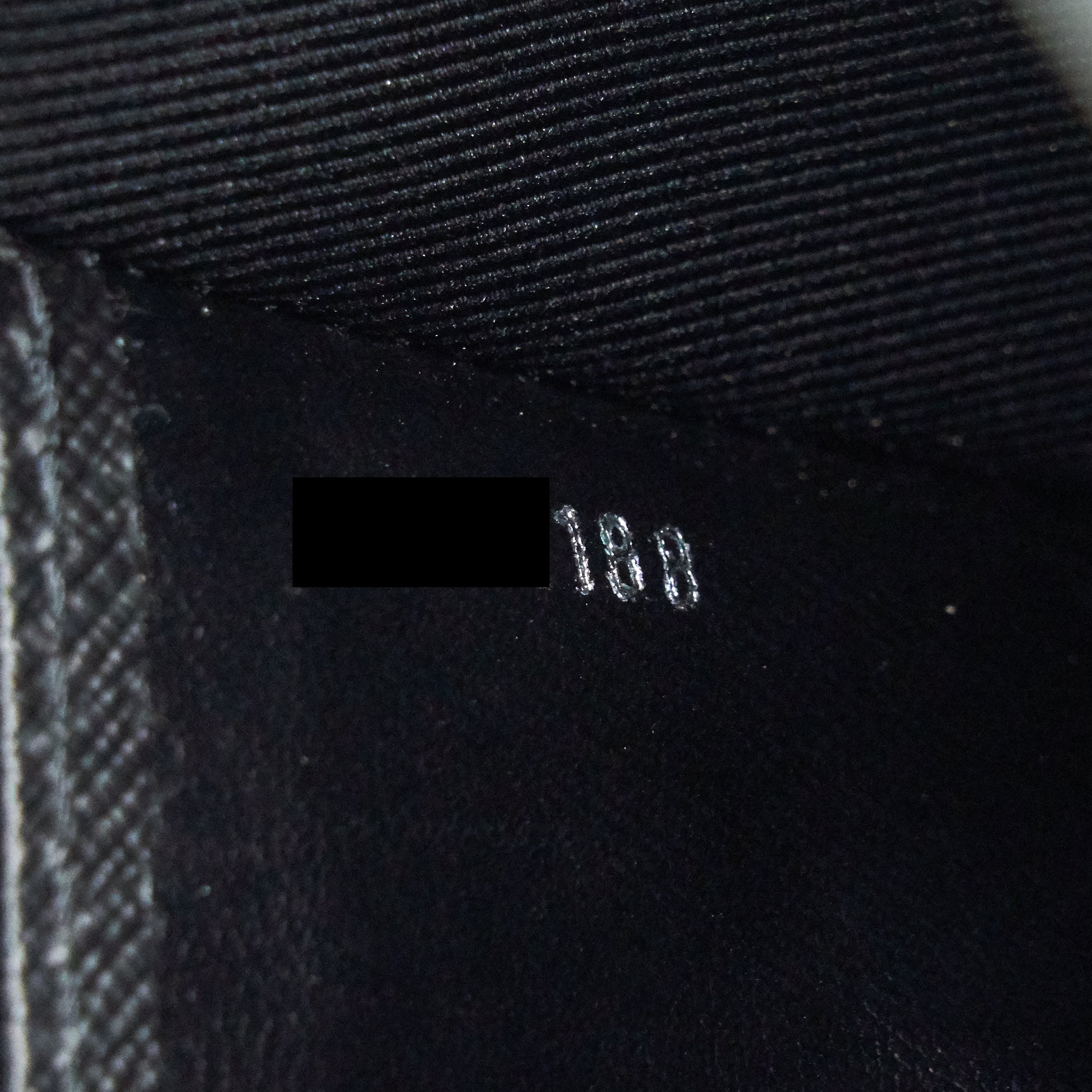 AAA Replica Louis Vuitton LV POCHETTE VOYAGE DAMIER GRAPHITE