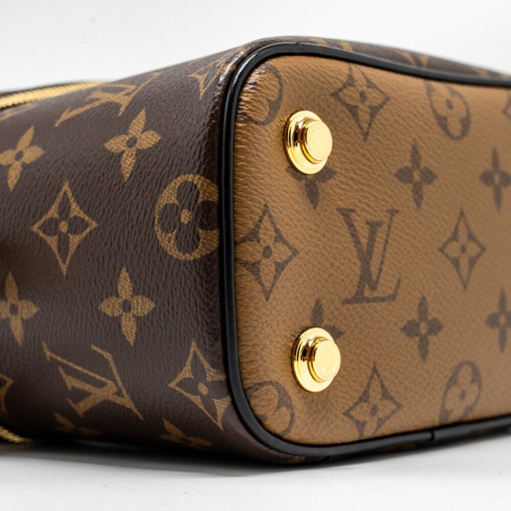 AAA Replica Louis Vuitton LV VANITY CASE PM MONOGRAM REVERSE CANVAS GHW