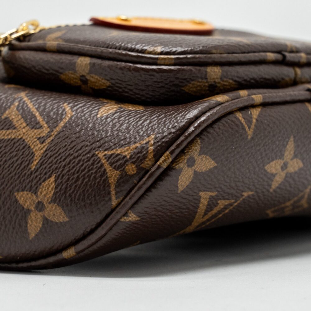 AAA Replica Louis Vuitton LV MINI BUMBAG MONOGRAM CANVAS GHW