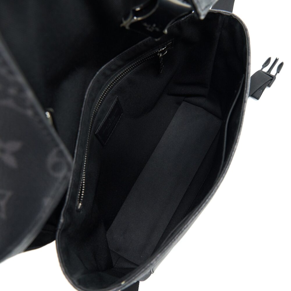 AAA Replica Louis Vuitton LV MESSENGER PM VOYAGER MONOGRAM