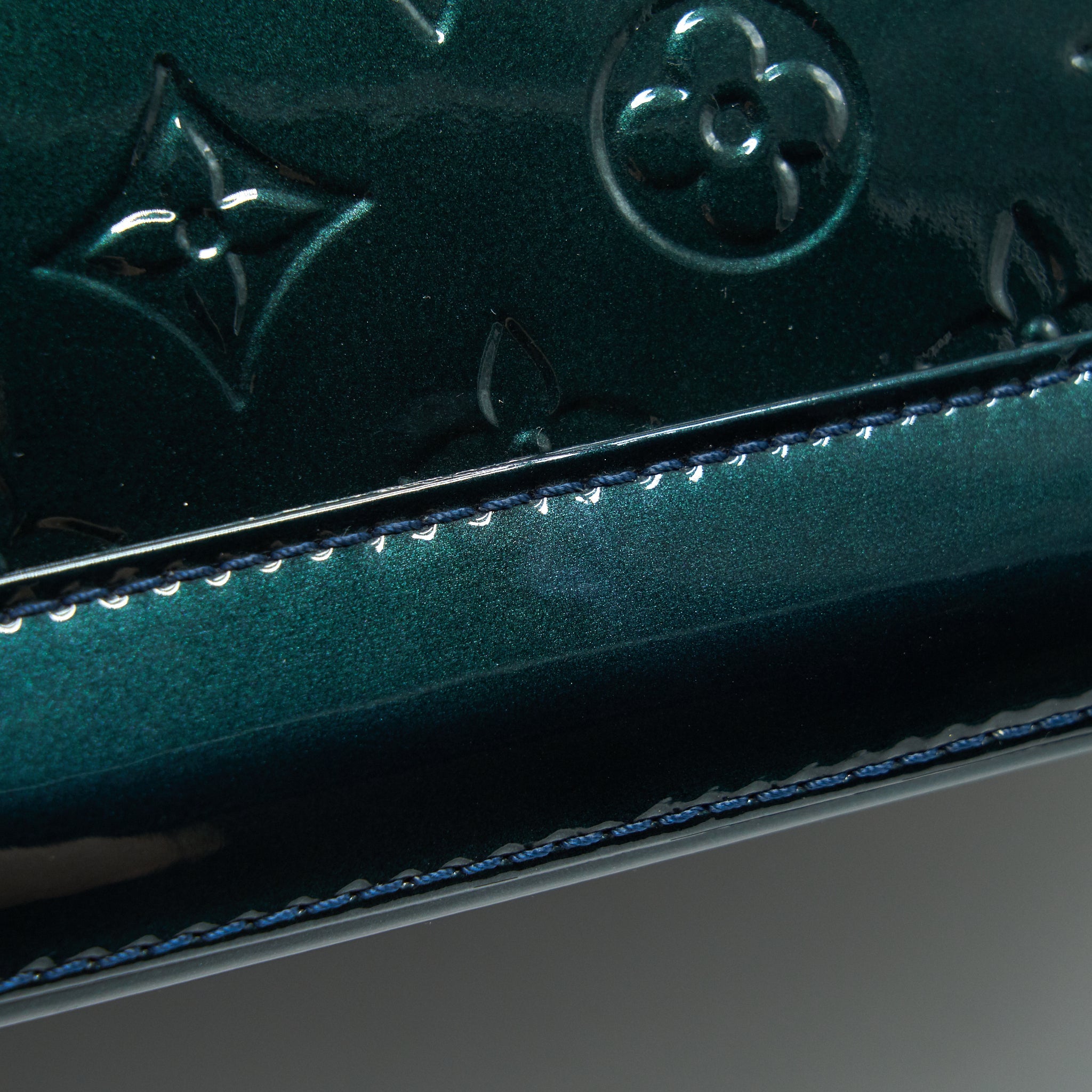 AAA Replica Louis Vuitton LV ALMA PM IN PATENT FORREST GREEN