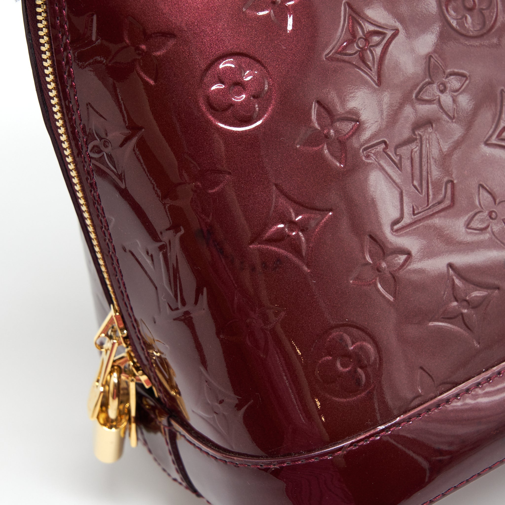 AAA Replica Louis Vuitton LV ALMA PM PATENT AMARANTE GHW