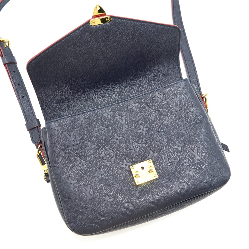 AAA Replica Louis Vuitton LV POCHETTE METIS MONOGRAM EMPREINTE LEATHER MARINE ROUGE