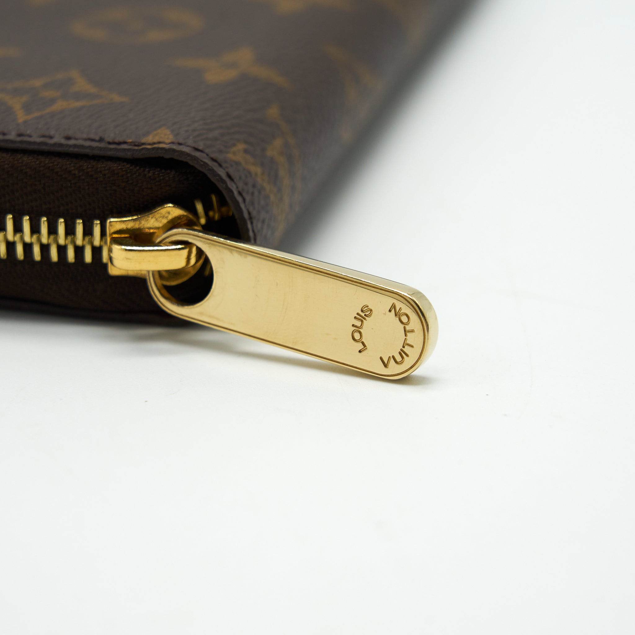 AAA Replica Louis Vuitton LV ZIPPY WALLET MONOGRAM CANVAS BROWN