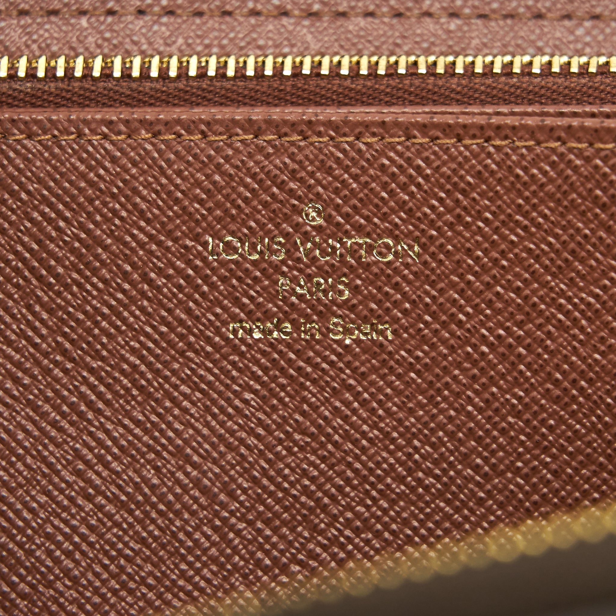 AAA Replica Louis Vuitton LV ZIPPY WALLET MONOGRAM CANVAS BROWN