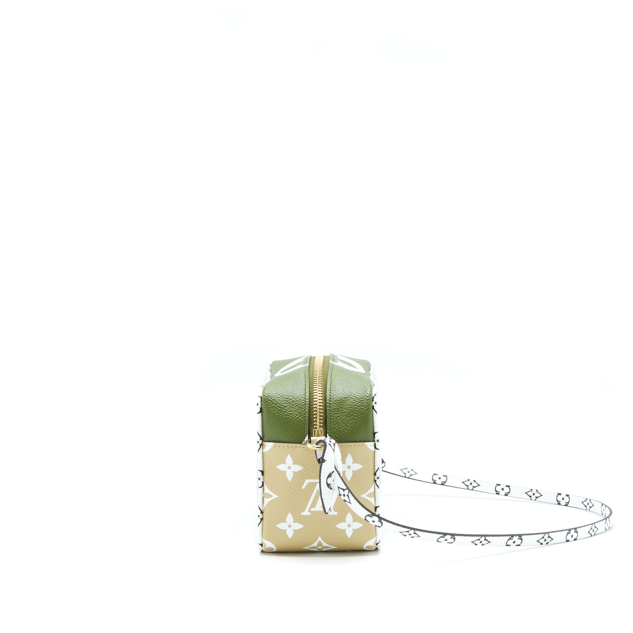 AAA Replica Louis Vuitton LV PVC GIANT BEACH POUCH MULTICOLOUR WITH AN EXTRA STRAP