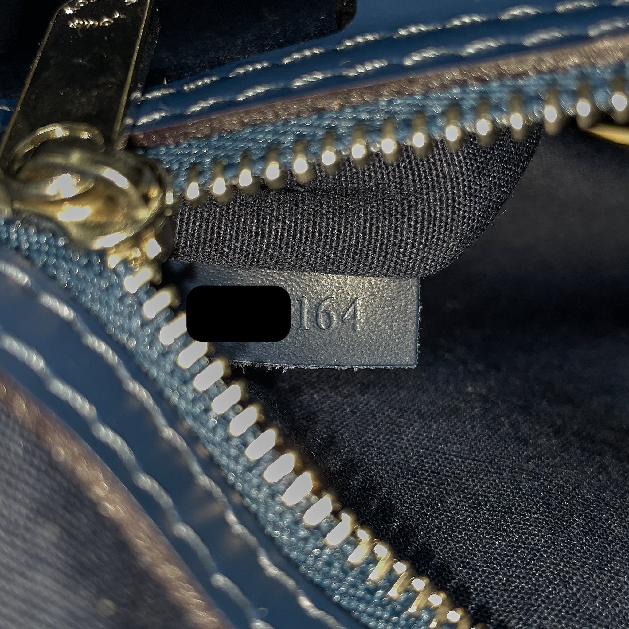 AAA Replica Louis Vuitton LV BREA MM EPI INDIGO SHW