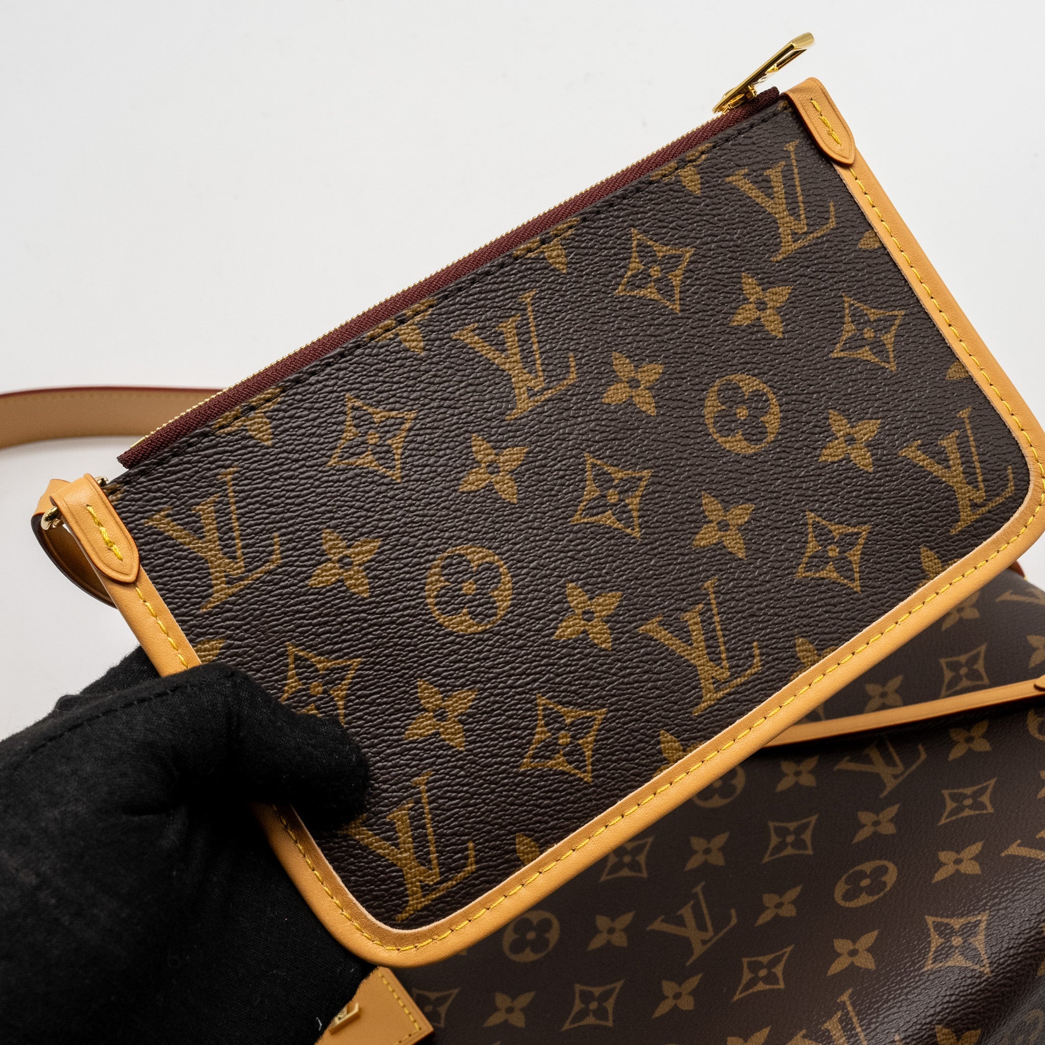 AAA Replica Louis Vuitton LV CARRYALL PM MONOGRAM CANVAS GHW