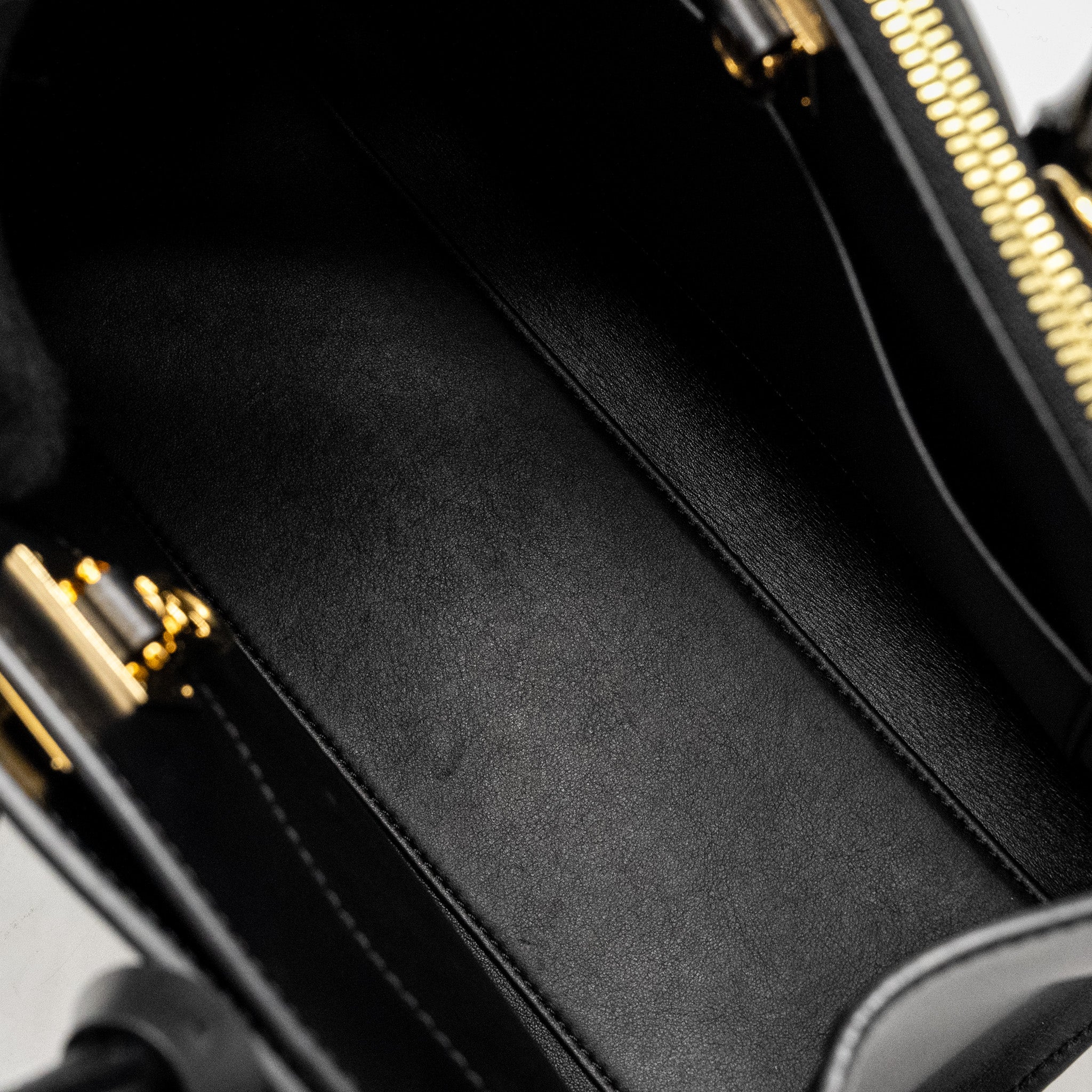 AAA Replica Louis Vuitton LV CITY STEAMER PM GRAINED CALFSKIN BLACK GHW