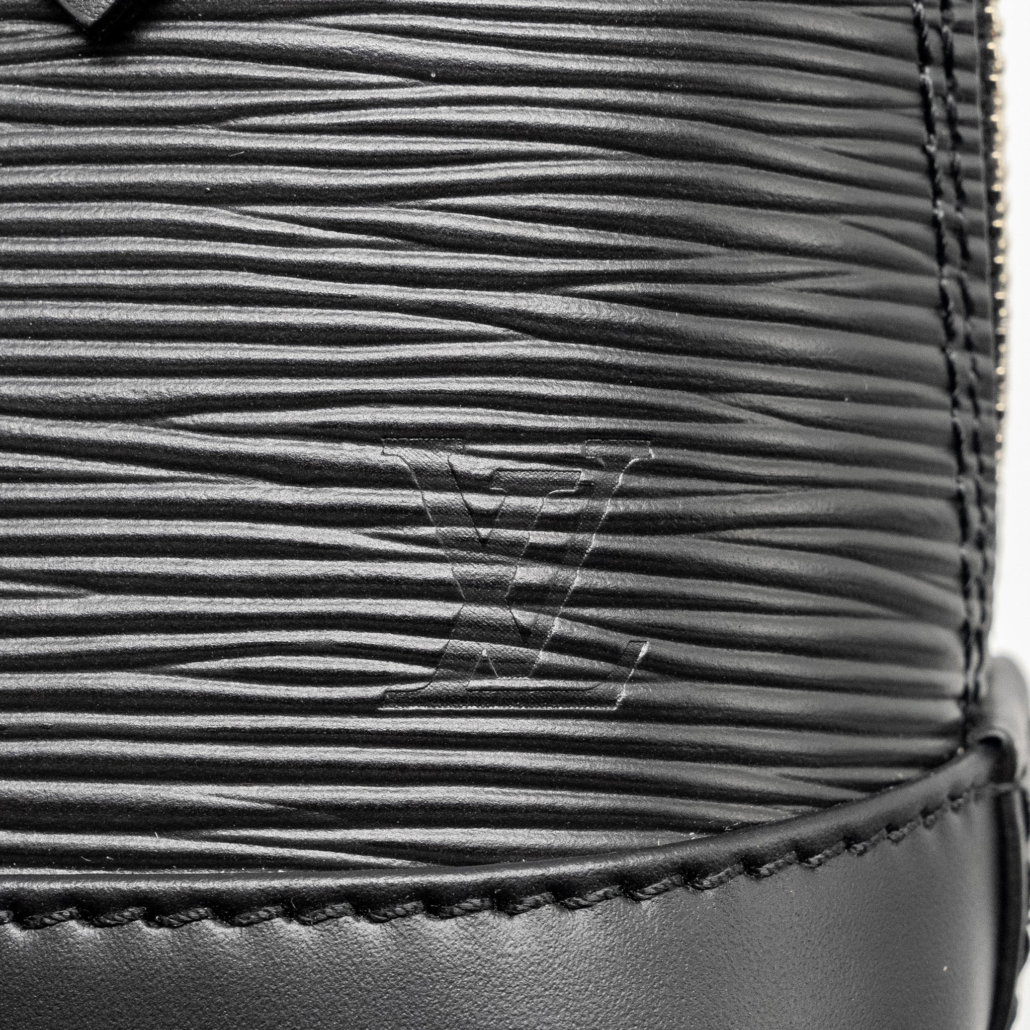 AAA Replica Louis Vuitton LV ALMA NANO EPI BLACK SHW
