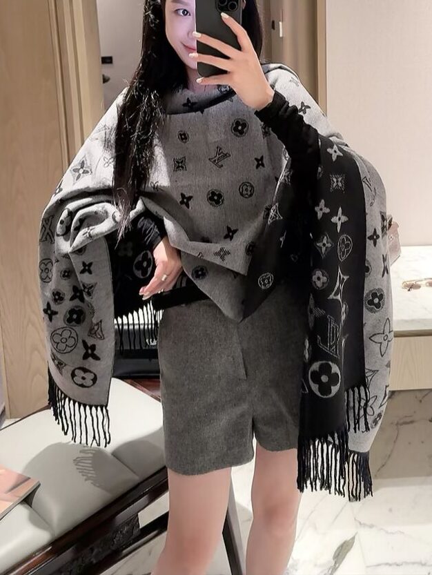 Louis Vuitton Black Monogram Wool Scarf